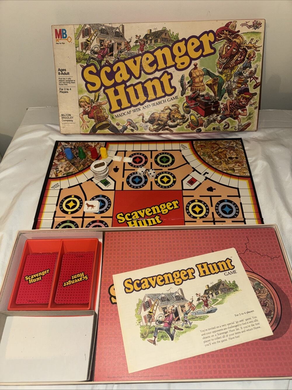 VTG 1983 Scavenger Hunt Retro Board Game Family Night Milton Bradley COMPLETE